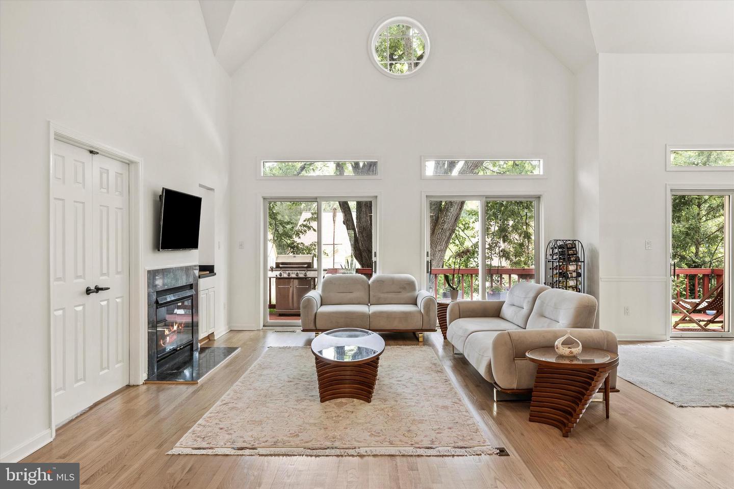 3405 SILVER MAPLE PL, FALLS CHURCH, Virginia 22042, 4 Bedrooms Bedrooms, ,4 BathroomsBathrooms,Residential,For sale,3405 SILVER MAPLE PL,VAFX2259220 MLS # VAFX2259220