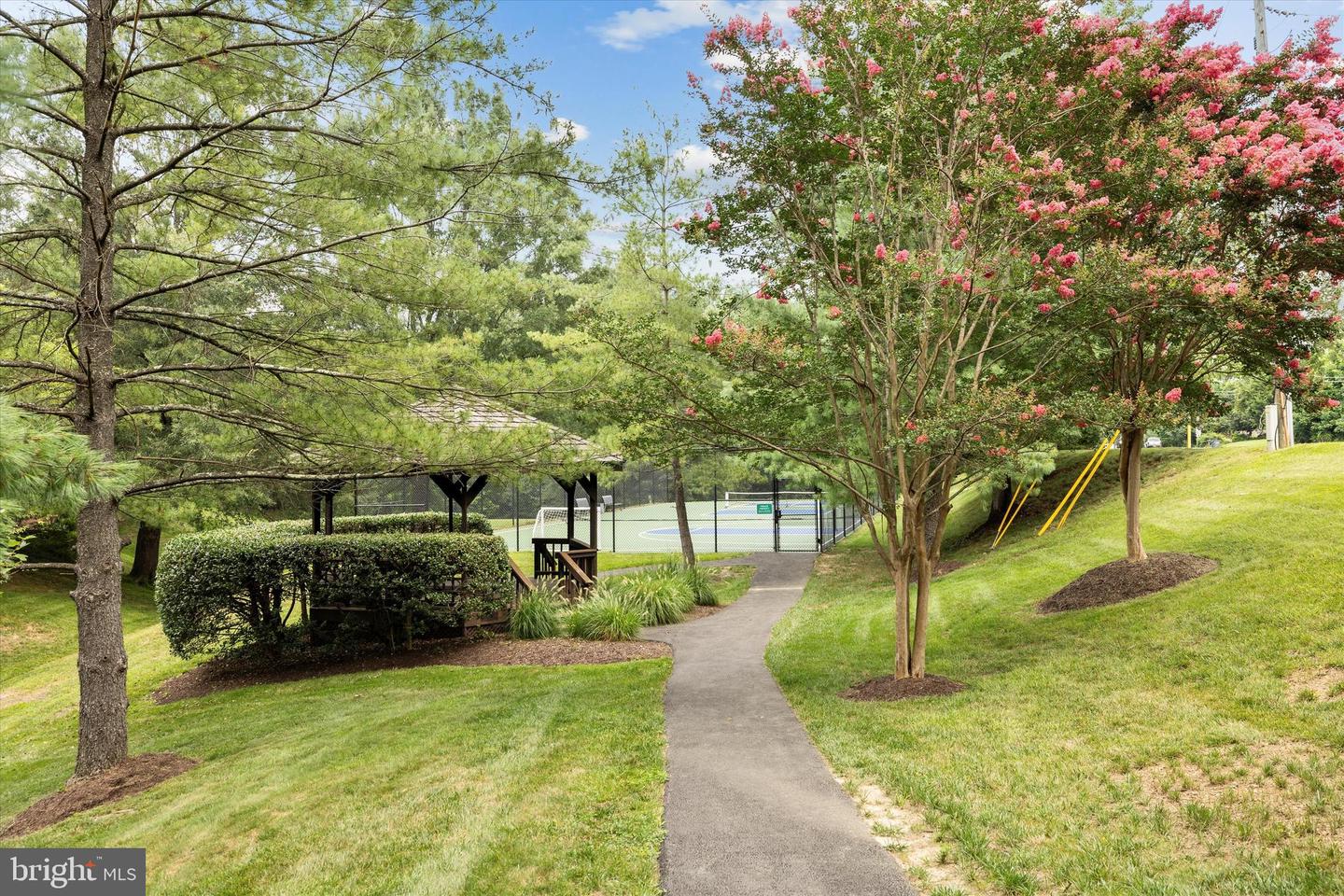 3405 SILVER MAPLE PL, FALLS CHURCH, Virginia 22042, 4 Bedrooms Bedrooms, ,4 BathroomsBathrooms,Residential,For sale,3405 SILVER MAPLE PL,VAFX2259220 MLS # VAFX2259220