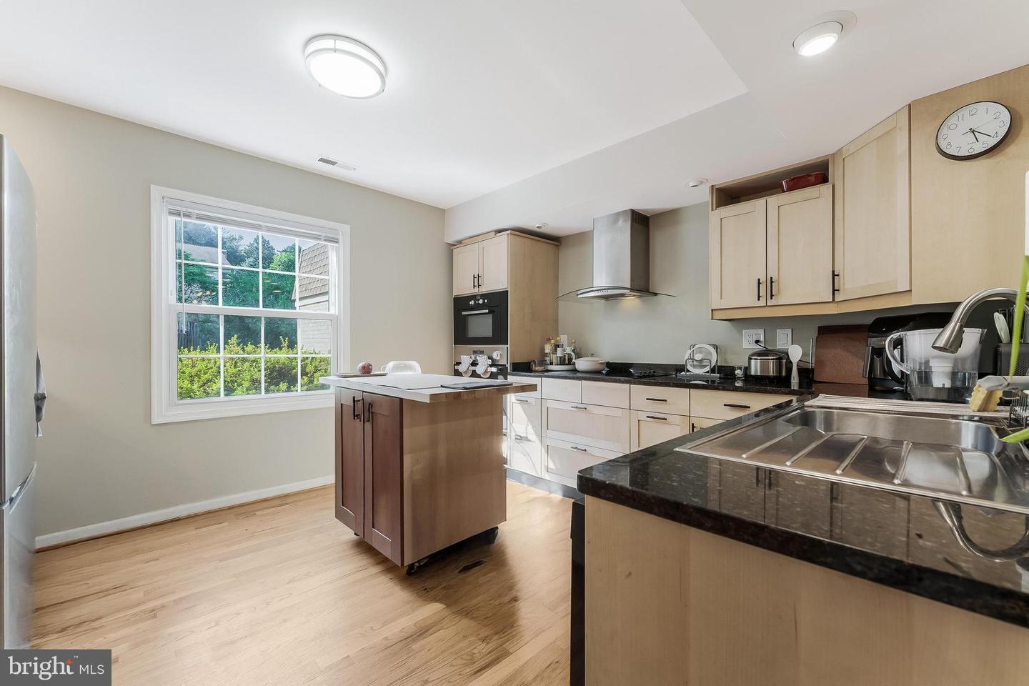 1123 MOOREFIELD HILL CT SW, VIENNA, Virginia 22180, 3 Bedrooms Bedrooms, ,3 BathroomsBathrooms,Residential,For sale,1123 MOOREFIELD HILL CT SW,VAFX2259228 MLS # VAFX2259228
