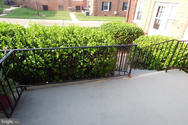2112 38TH ST SE #102, WASHINGTON, District Of Columbia 20020, 1 Bedroom Bedrooms, ,1 BathroomBathrooms,Residential,For sale,2112 38TH ST SE #102,DCDC2213542 MLS # DCDC2213542