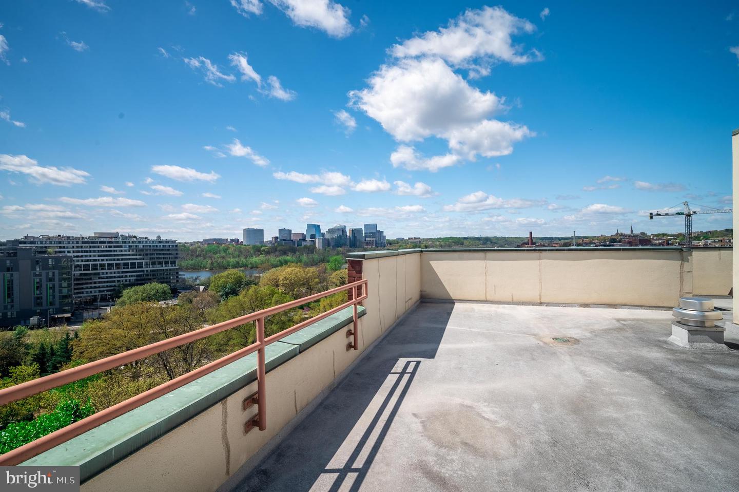 955 26TH ST NW #803, WASHINGTON, District Of Columbia 20037, ,1 BathroomBathrooms,Residential,For sale,955 26TH ST NW #803,DCDC2213660 MLS # DCDC2213660