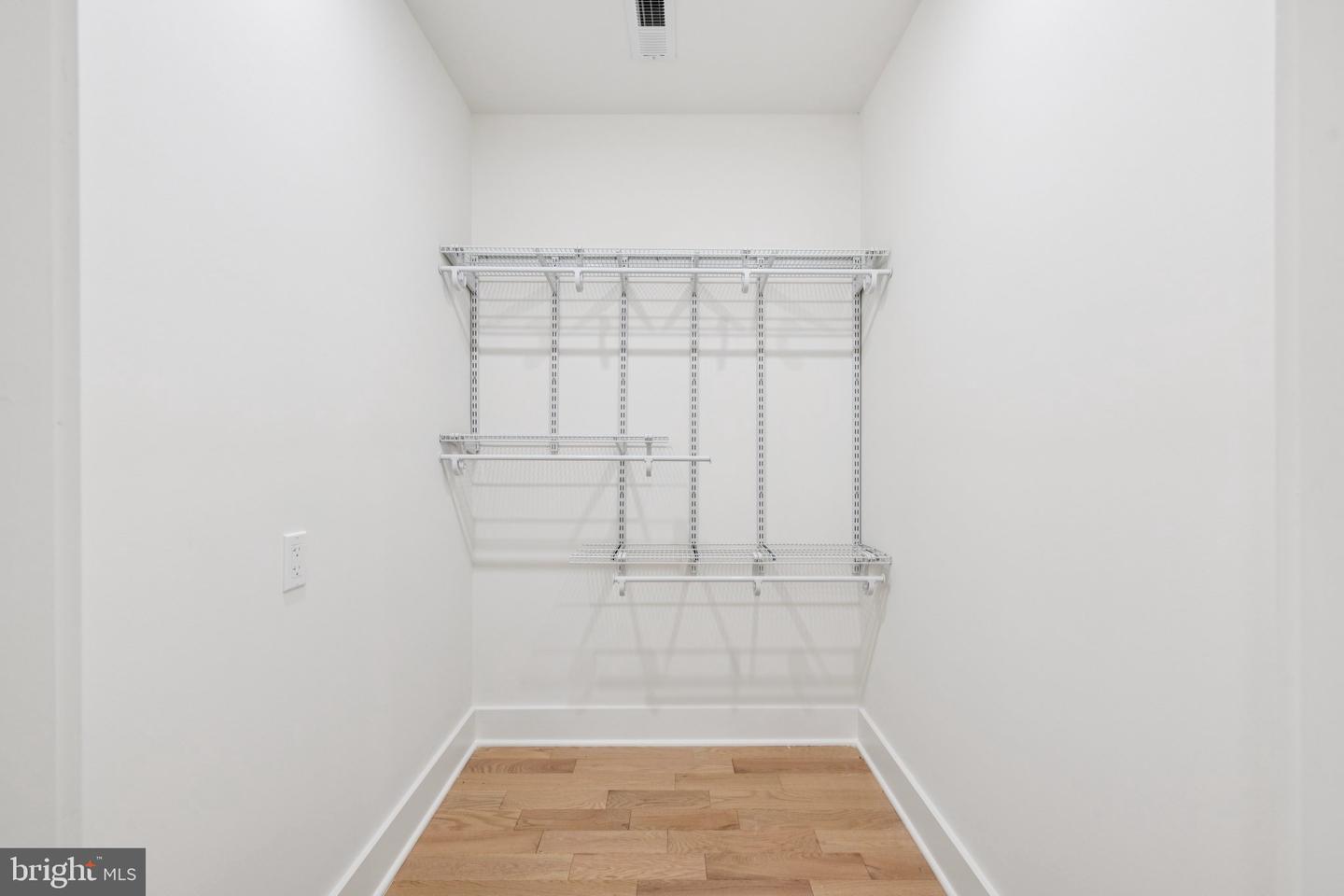 1308 WHITTIER PL NW, WASHINGTON, District Of Columbia 20012, 5 Bedrooms Bedrooms, ,3 BathroomsBathrooms,Residential,For sale,1308 WHITTIER PL NW,DCDC2213682 MLS # DCDC2213682