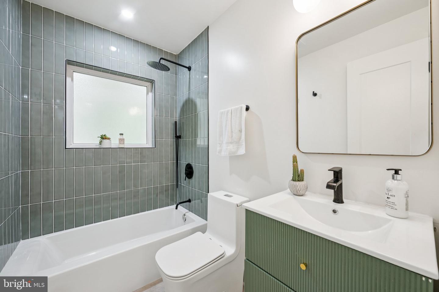 1308 WHITTIER PL NW, WASHINGTON, District Of Columbia 20012, 5 Bedrooms Bedrooms, ,3 BathroomsBathrooms,Residential,For sale,1308 WHITTIER PL NW,DCDC2213682 MLS # DCDC2213682