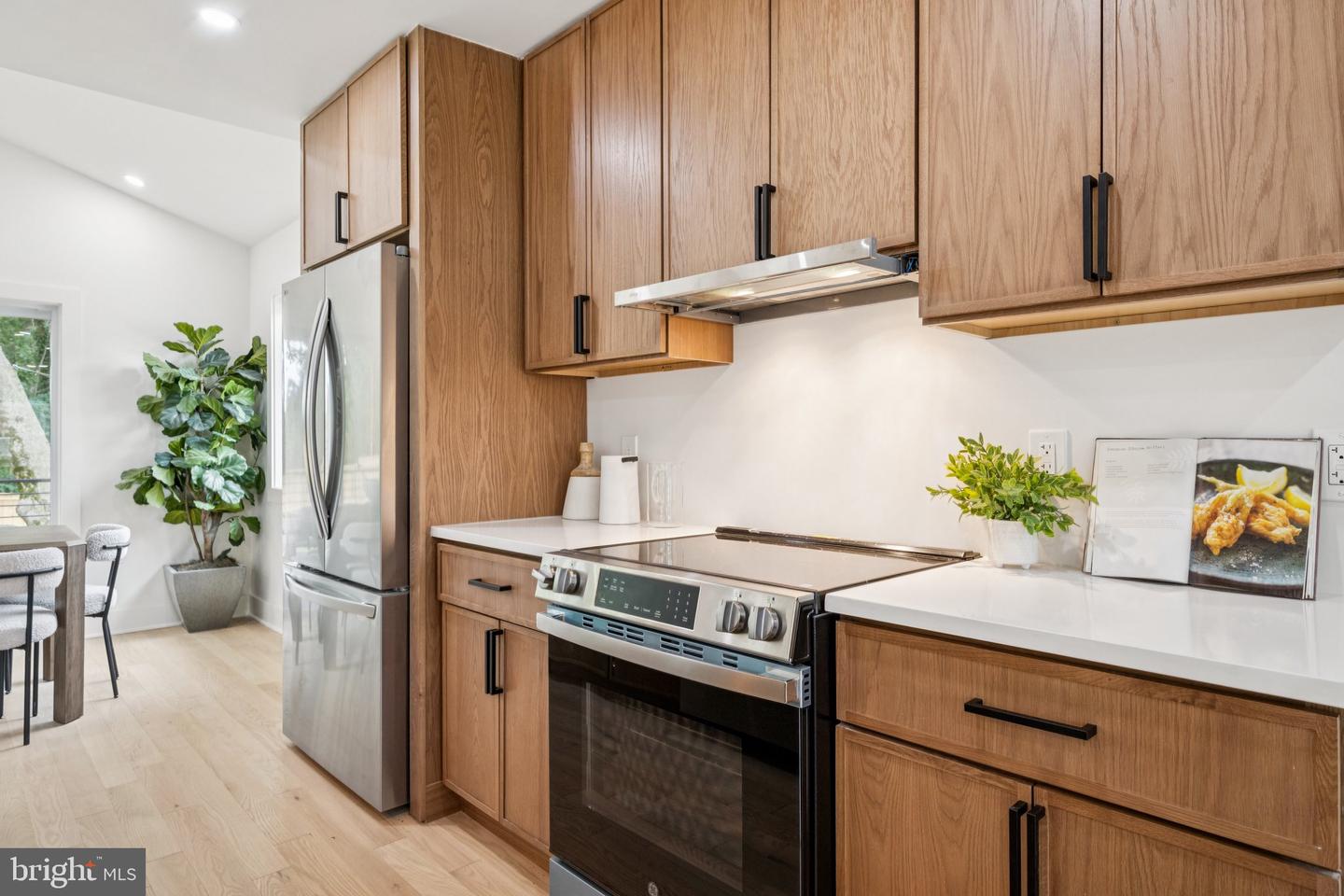 1308 WHITTIER PL NW, WASHINGTON, District Of Columbia 20012, 5 Bedrooms Bedrooms, ,3 BathroomsBathrooms,Residential,For sale,1308 WHITTIER PL NW,DCDC2213682 MLS # DCDC2213682