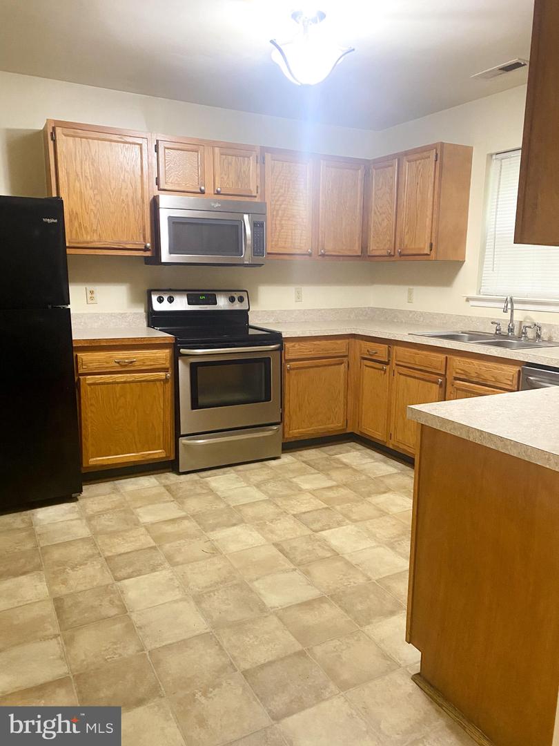988 TOWNE LN, CHARLOTTESVILLE, Virginia 22901, 3 Bedrooms Bedrooms, ,2 BathroomsBathrooms,Residential,For sale,988 TOWNE LN,VAAB2001066 MLS # VAAB2001066
