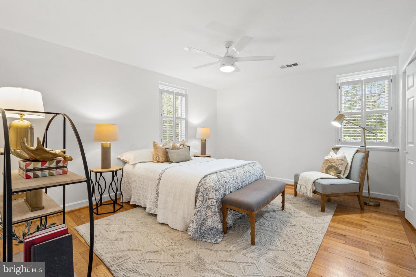 3327 S STAFFORD ST, ARLINGTON, Virginia 22206, 2 Bedrooms Bedrooms, ,2 BathroomsBathrooms,Residential,For sale,3327 S STAFFORD ST,VAAR2061852 MLS # VAAR2061852