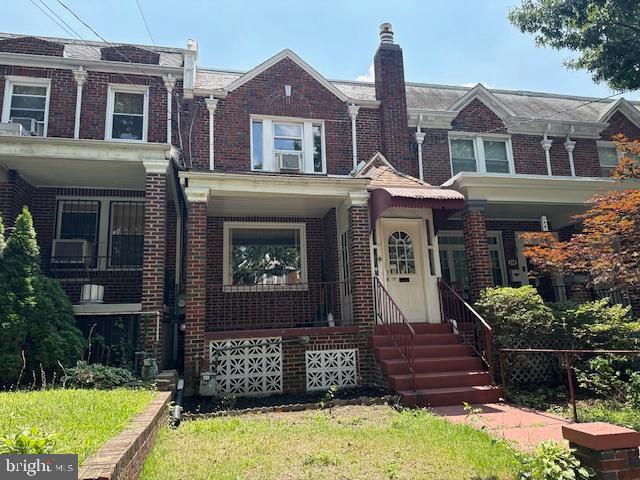 118 LONGFELLOW ST NW, WASHINGTON, District Of Columbia 20011, 3 Bedrooms Bedrooms, ,2 BathroomsBathrooms,Residential,For sale,118 LONGFELLOW ST NW,DCDC2213738 MLS # DCDC2213738