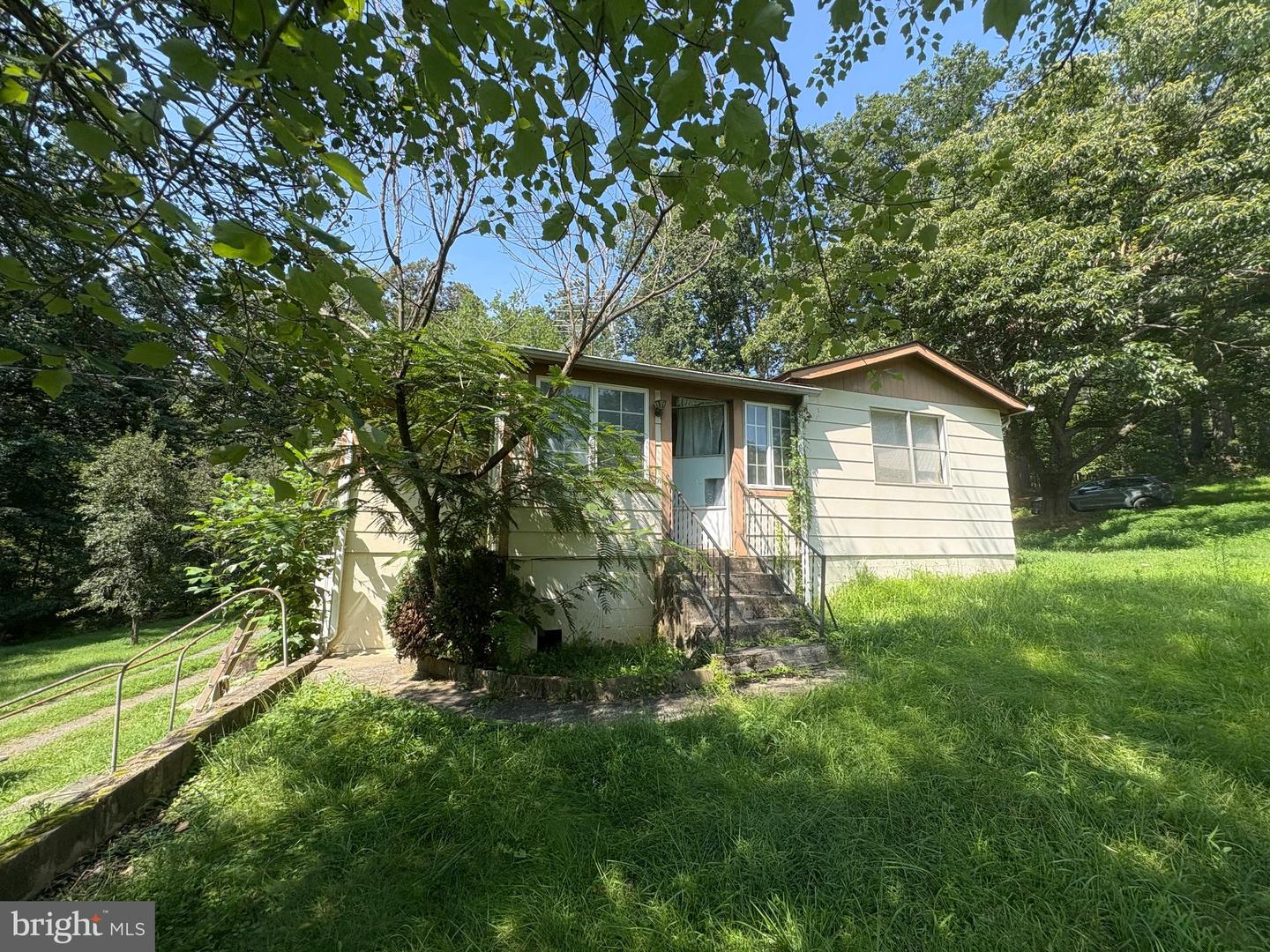 6040 COON TREE RD, THE PLAINS, Virginia 20198, 2 Bedrooms Bedrooms, ,1 BathroomBathrooms,Residential,For sale,6040 COON TREE RD,VAFQ2017822 MLS # VAFQ2017822