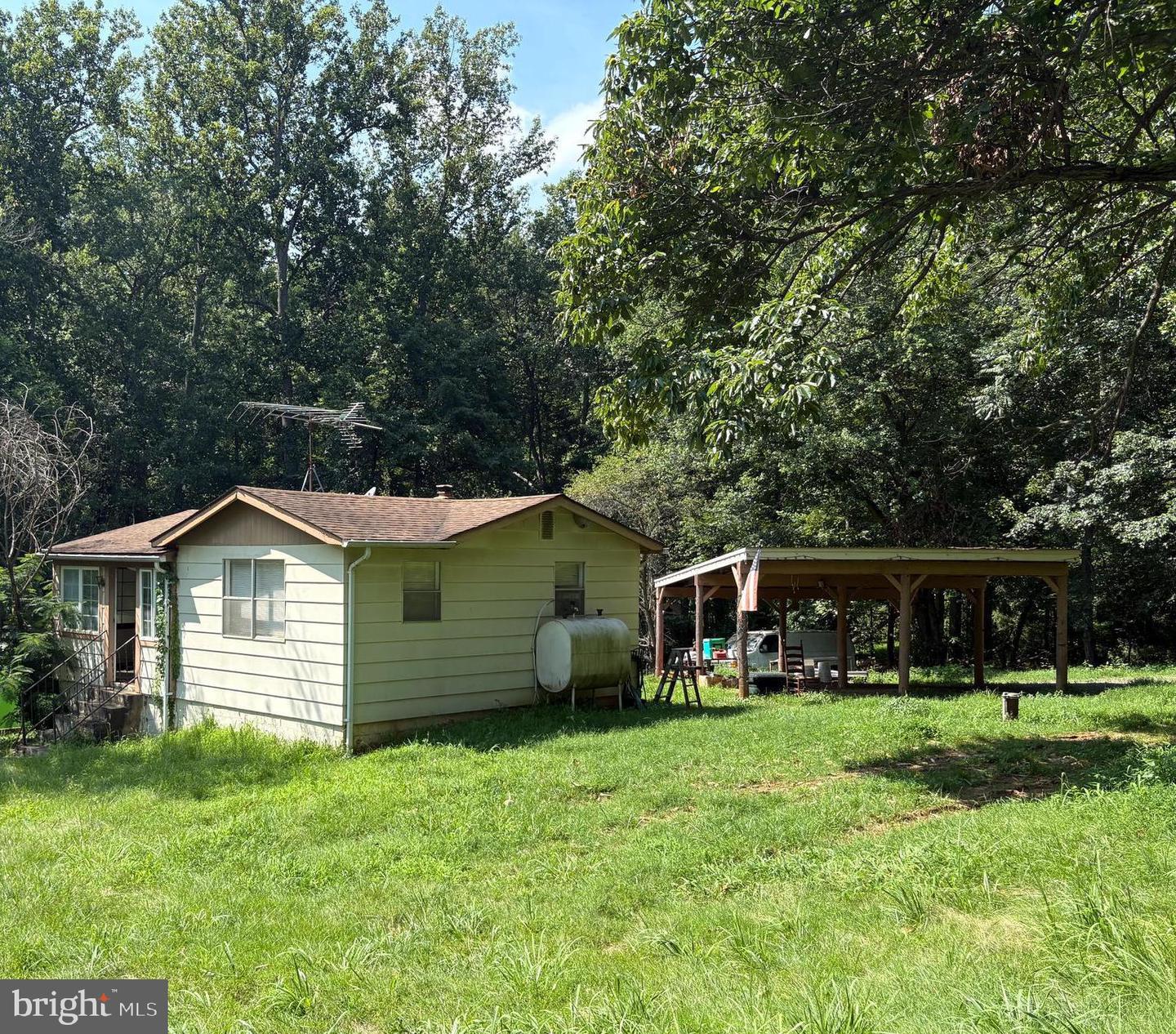 6040 COON TREE RD, THE PLAINS, Virginia 20198, 2 Bedrooms Bedrooms, ,1 BathroomBathrooms,Residential,For sale,6040 COON TREE RD,VAFQ2017822 MLS # VAFQ2017822