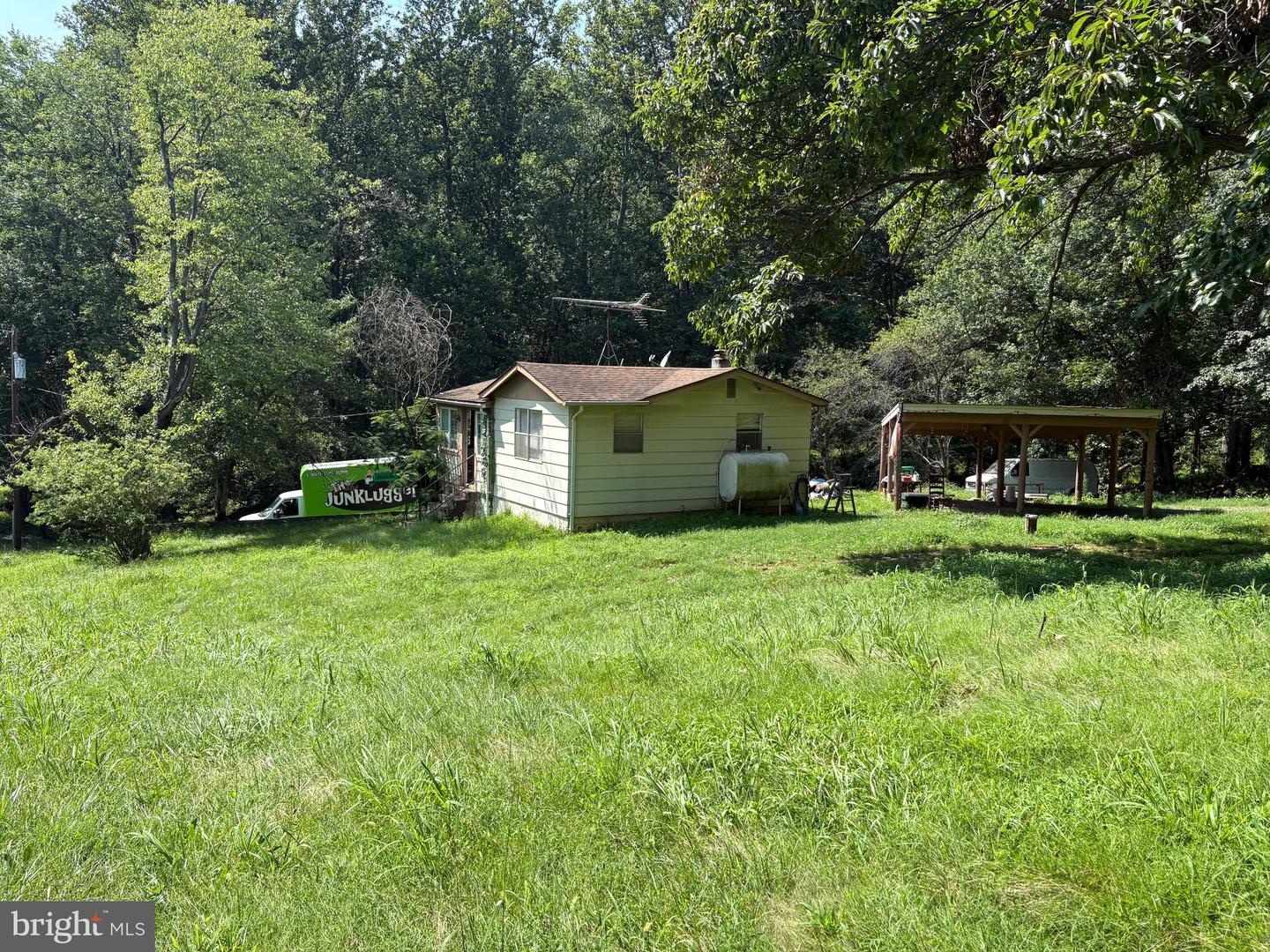 6040 COON TREE RD, THE PLAINS, Virginia 20198, 2 Bedrooms Bedrooms, ,1 BathroomBathrooms,Residential,For sale,6040 COON TREE RD,VAFQ2017822 MLS # VAFQ2017822