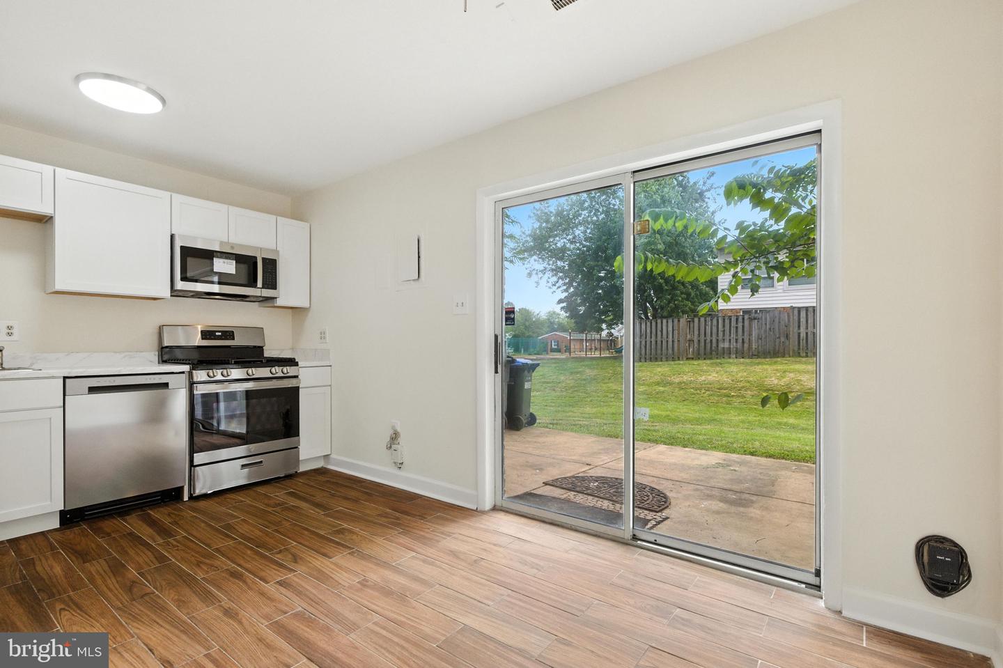 2201 CHAMBLEE PL, HERNDON, Virginia 20170, 2 Bedrooms Bedrooms, ,1 BathroomBathrooms,Residential,For sale,2201 CHAMBLEE PL,VAFX2259388 MLS # VAFX2259388
