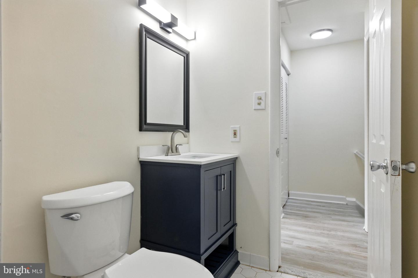 2201 CHAMBLEE PL, HERNDON, Virginia 20170, 2 Bedrooms Bedrooms, ,1 BathroomBathrooms,Residential,For sale,2201 CHAMBLEE PL,VAFX2259388 MLS # VAFX2259388
