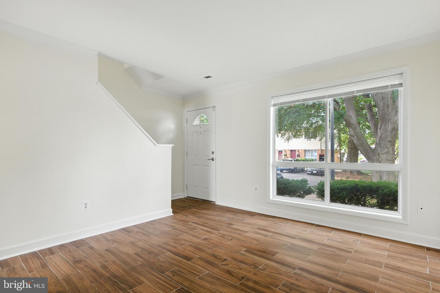 2201 CHAMBLEE PL, HERNDON, Virginia 20170, 2 Bedrooms Bedrooms, ,1 BathroomBathrooms,Residential,For sale,2201 CHAMBLEE PL,VAFX2259388 MLS # VAFX2259388