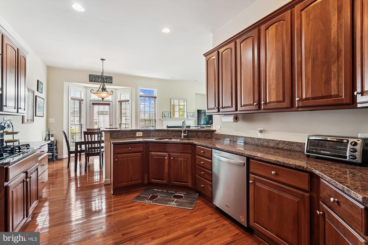 43641 HARTSHIRE TER, LEESBURG, Virginia 20176, 3 Bedrooms Bedrooms, 16 Rooms Rooms,3 BathroomsBathrooms,Residential,For sale,43641 HARTSHIRE TER,VALO2103922 MLS # VALO2103922