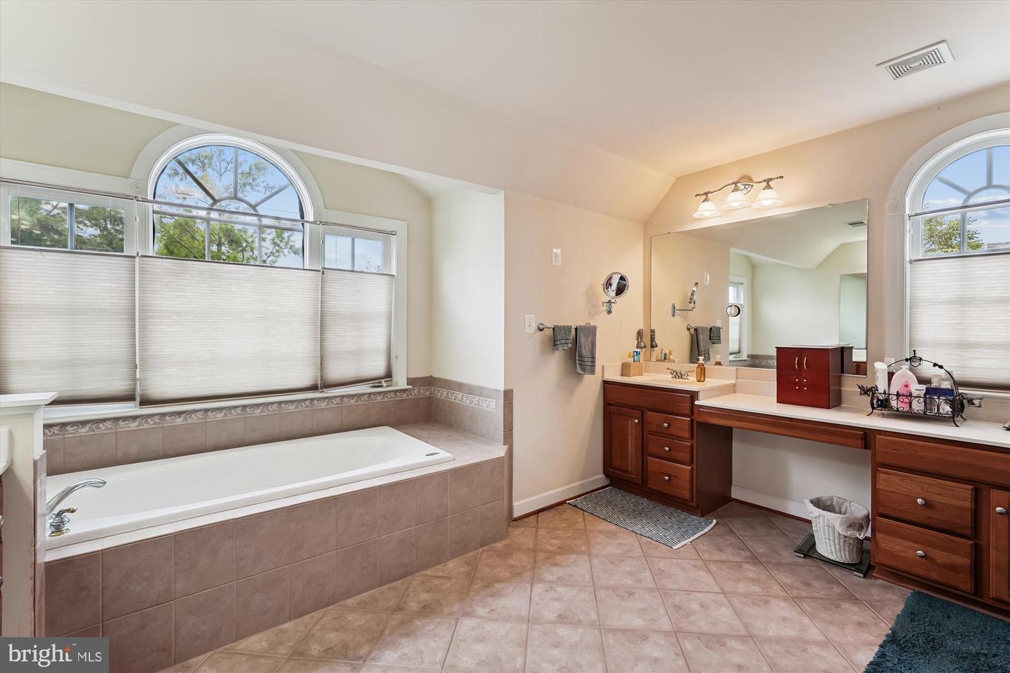 43641 HARTSHIRE TER, LEESBURG, Virginia 20176, 3 Bedrooms Bedrooms, 16 Rooms Rooms,3 BathroomsBathrooms,Residential,For sale,43641 HARTSHIRE TER,VALO2103922 MLS # VALO2103922
