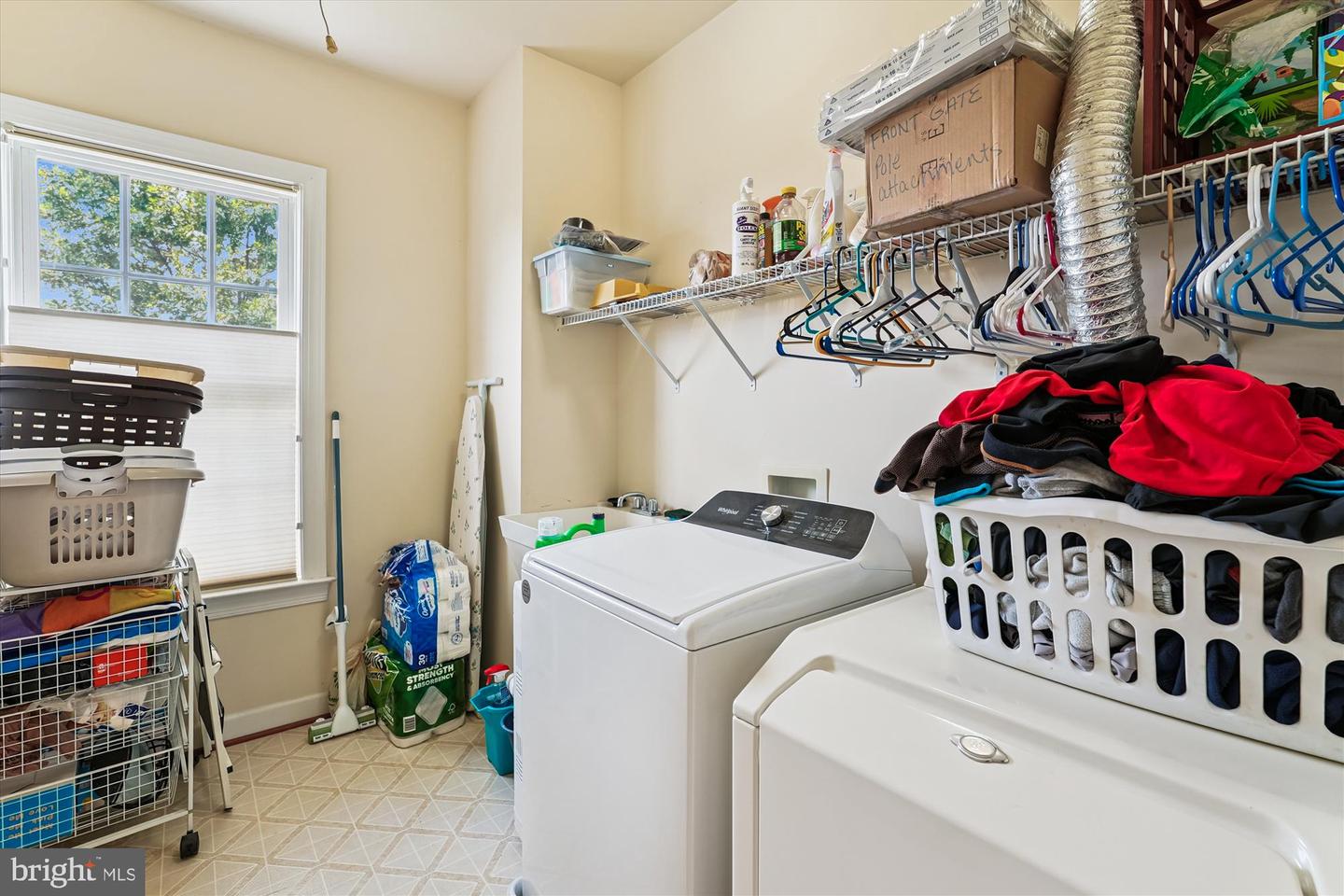 43641 HARTSHIRE TER, LEESBURG, Virginia 20176, 3 Bedrooms Bedrooms, 16 Rooms Rooms,3 BathroomsBathrooms,Residential,For sale,43641 HARTSHIRE TER,VALO2103922 MLS # VALO2103922