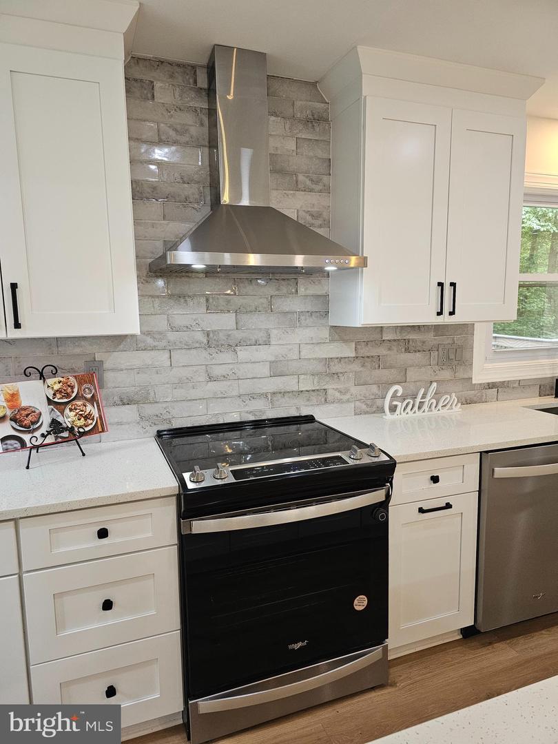 133 MEADOWS RD, FREDERICKSBURG, Virginia 22406, 4 Bedrooms Bedrooms, ,3 BathroomsBathrooms,Residential,For sale,133 MEADOWS RD,VAST2041500 MLS # VAST2041500