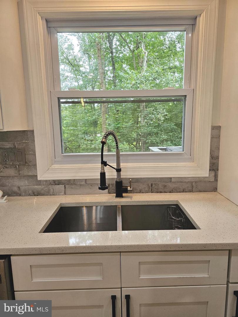 133 MEADOWS RD, FREDERICKSBURG, Virginia 22406, 4 Bedrooms Bedrooms, ,3 BathroomsBathrooms,Residential,For sale,133 MEADOWS RD,VAST2041500 MLS # VAST2041500