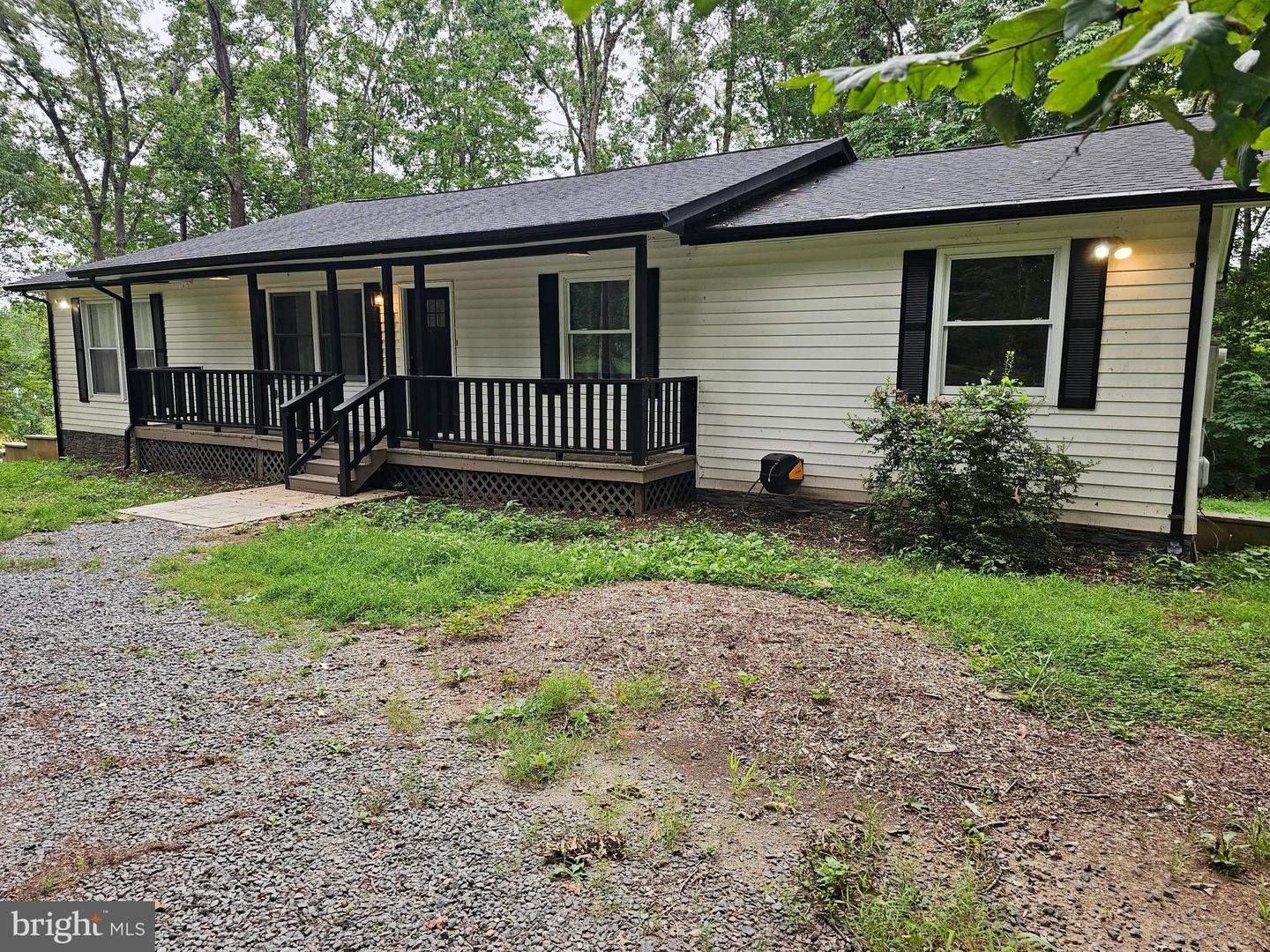 133 MEADOWS RD, FREDERICKSBURG, Virginia 22406, 4 Bedrooms Bedrooms, ,3 BathroomsBathrooms,Residential,For sale,133 MEADOWS RD,VAST2041500 MLS # VAST2041500