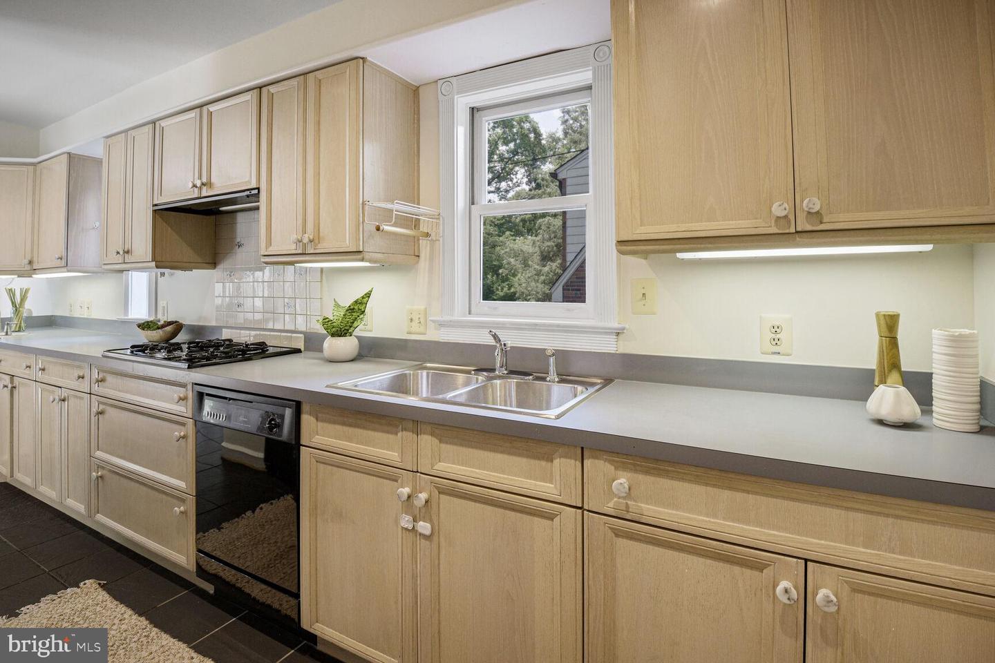 4616 BUTTERWORTH PL NW, WASHINGTON, District Of Columbia 20016, 5 Bedrooms Bedrooms, ,3 BathroomsBathrooms,Residential,For sale,4616 BUTTERWORTH PL NW,DCDC2213774 MLS # DCDC2213774