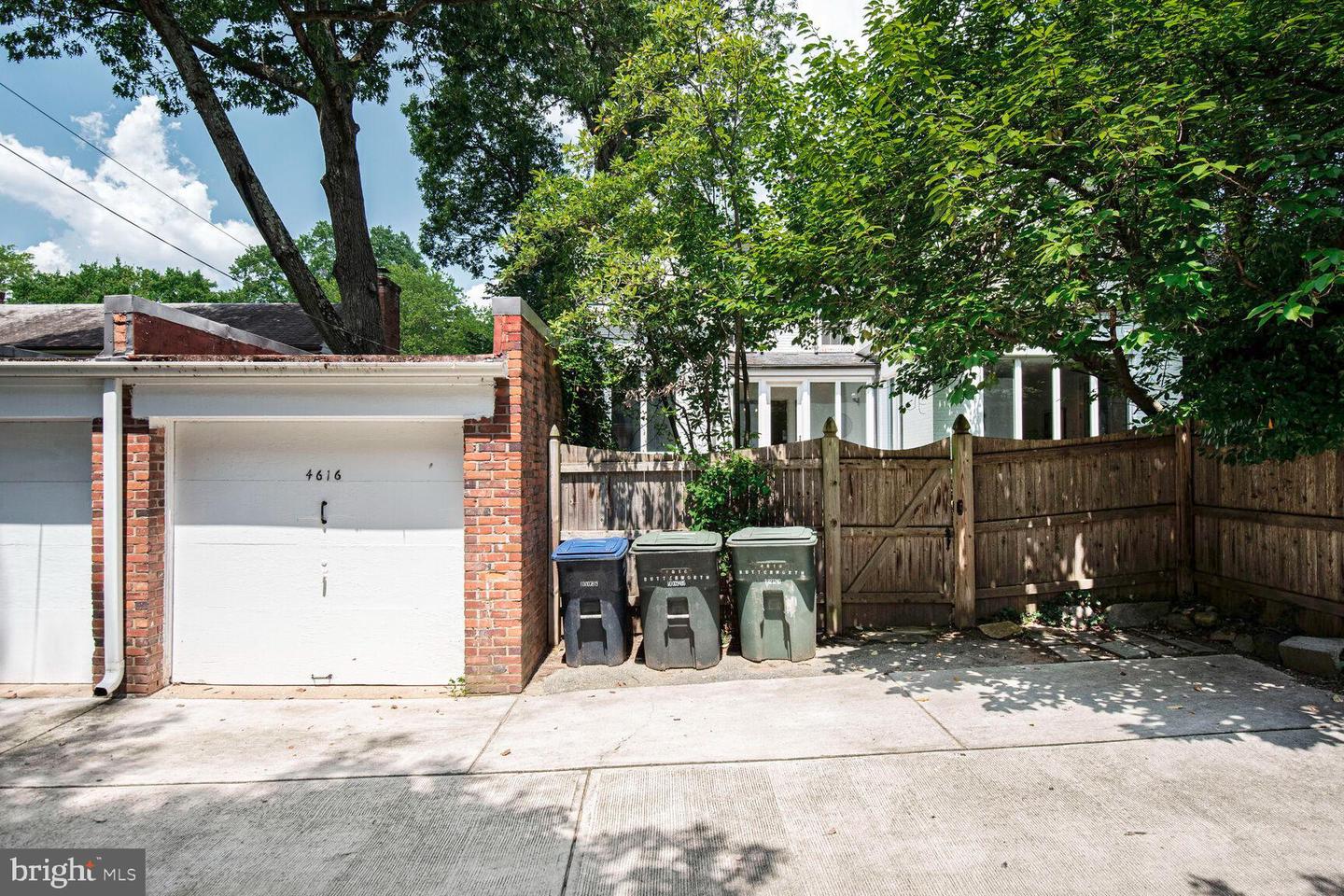 4616 BUTTERWORTH PL NW, WASHINGTON, District Of Columbia 20016, 5 Bedrooms Bedrooms, ,3 BathroomsBathrooms,Residential,For sale,4616 BUTTERWORTH PL NW,DCDC2213774 MLS # DCDC2213774