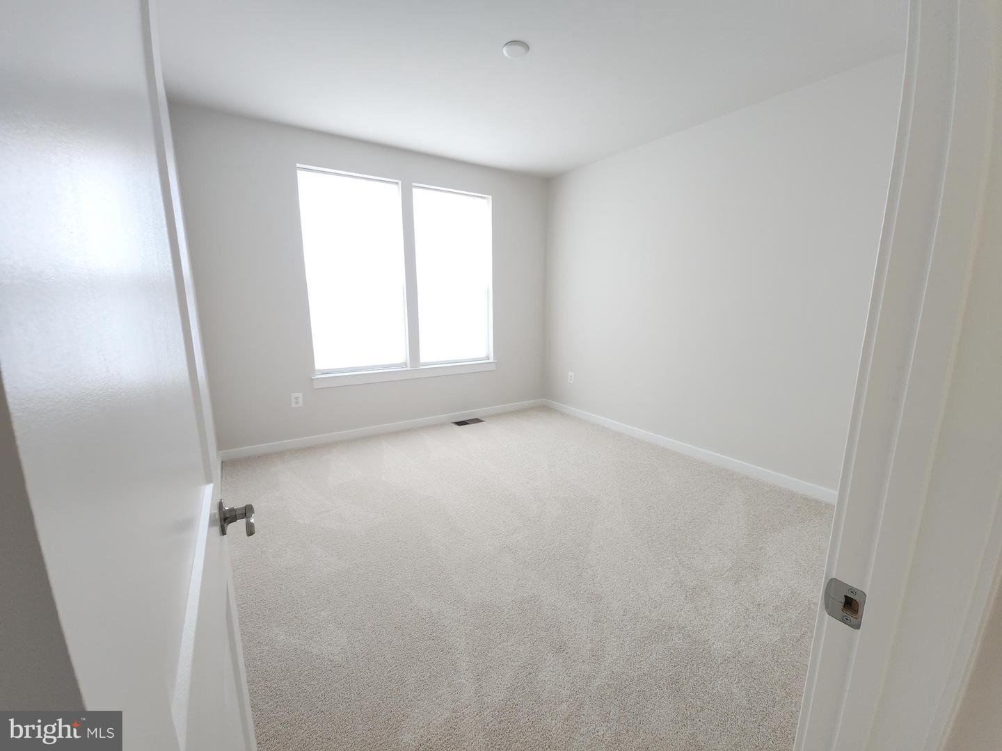 823 AMBROSE LN #A, MANASSAS PARK, Virginia 20111, 2 Bedrooms Bedrooms, ,2 BathroomsBathrooms,Residential,For sale,823 AMBROSE LN #A,VAPW2100808 MLS # VAPW2100808