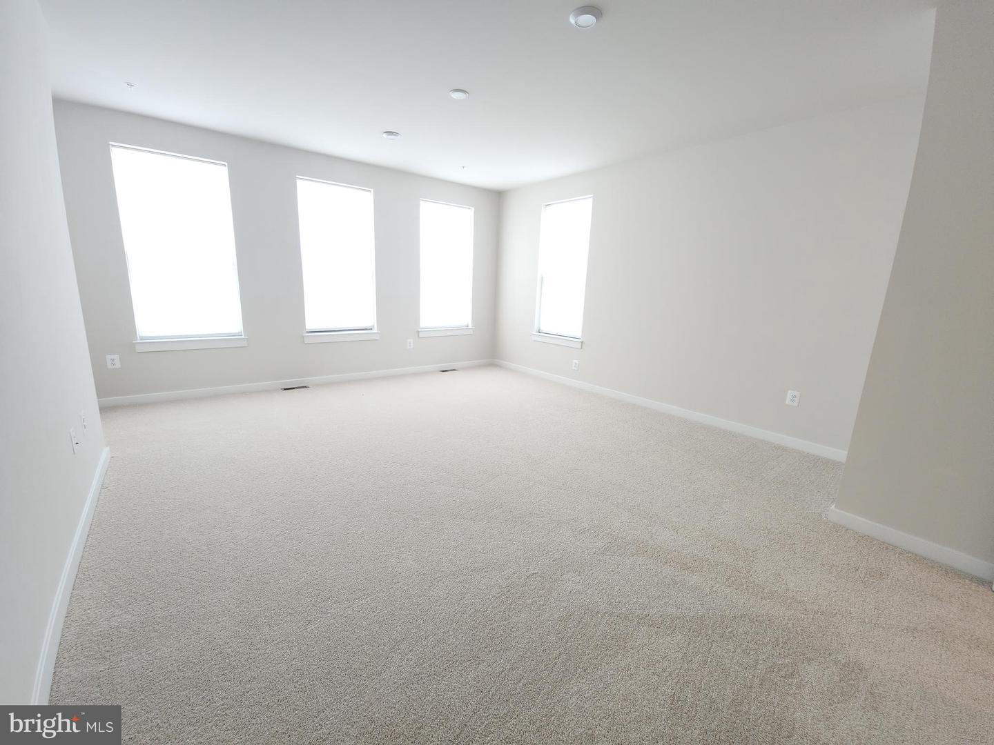 823 AMBROSE LN #A, MANASSAS PARK, Virginia 20111, 2 Bedrooms Bedrooms, ,2 BathroomsBathrooms,Residential,For sale,823 AMBROSE LN #A,VAPW2100808 MLS # VAPW2100808