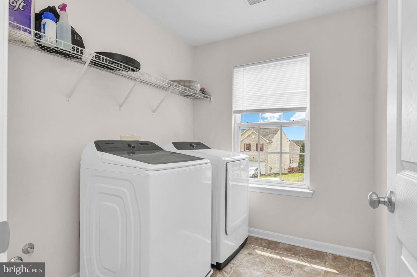 10 MINNIEAR CT, FREDERICKSBURG, Virginia 22406, 4 Bedrooms Bedrooms, 8 Rooms Rooms,3 BathroomsBathrooms,Residential,For sale,10 MINNIEAR CT,VAST2041508 MLS # VAST2041508