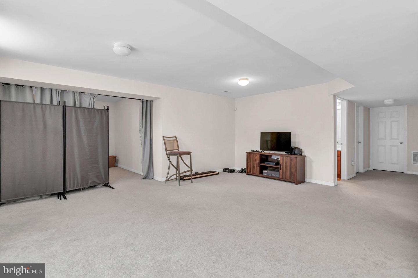10 MINNIEAR CT, FREDERICKSBURG, Virginia 22406, 4 Bedrooms Bedrooms, 8 Rooms Rooms,3 BathroomsBathrooms,Residential,For sale,10 MINNIEAR CT,VAST2041508 MLS # VAST2041508