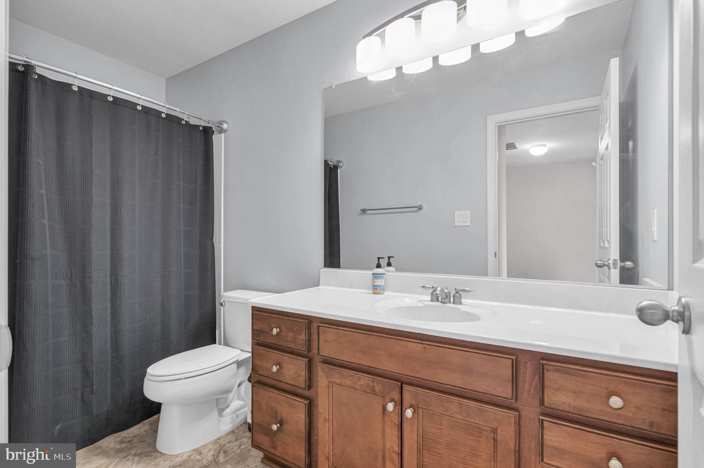 10 MINNIEAR CT, FREDERICKSBURG, Virginia 22406, 4 Bedrooms Bedrooms, 8 Rooms Rooms,3 BathroomsBathrooms,Residential,For sale,10 MINNIEAR CT,VAST2041508 MLS # VAST2041508