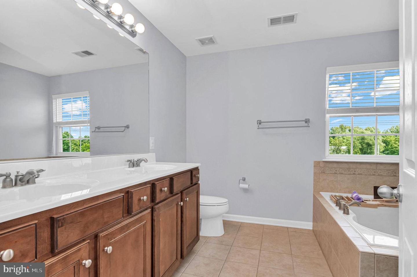 10 MINNIEAR CT, FREDERICKSBURG, Virginia 22406, 4 Bedrooms Bedrooms, 8 Rooms Rooms,3 BathroomsBathrooms,Residential,For sale,10 MINNIEAR CT,VAST2041508 MLS # VAST2041508