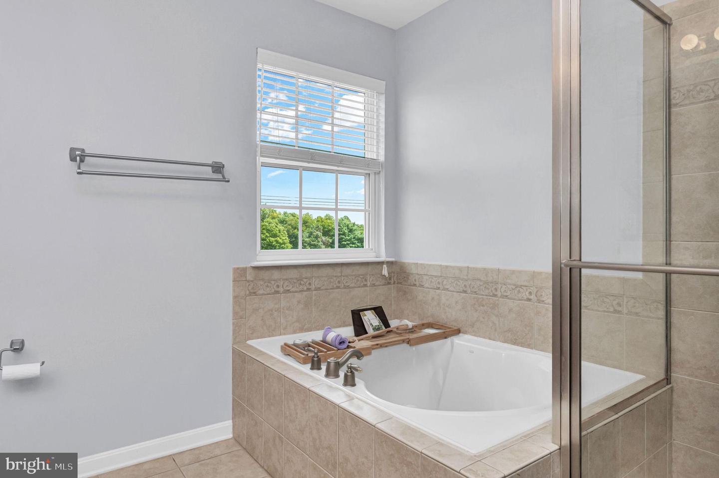 10 MINNIEAR CT, FREDERICKSBURG, Virginia 22406, 4 Bedrooms Bedrooms, 8 Rooms Rooms,3 BathroomsBathrooms,Residential,For sale,10 MINNIEAR CT,VAST2041508 MLS # VAST2041508