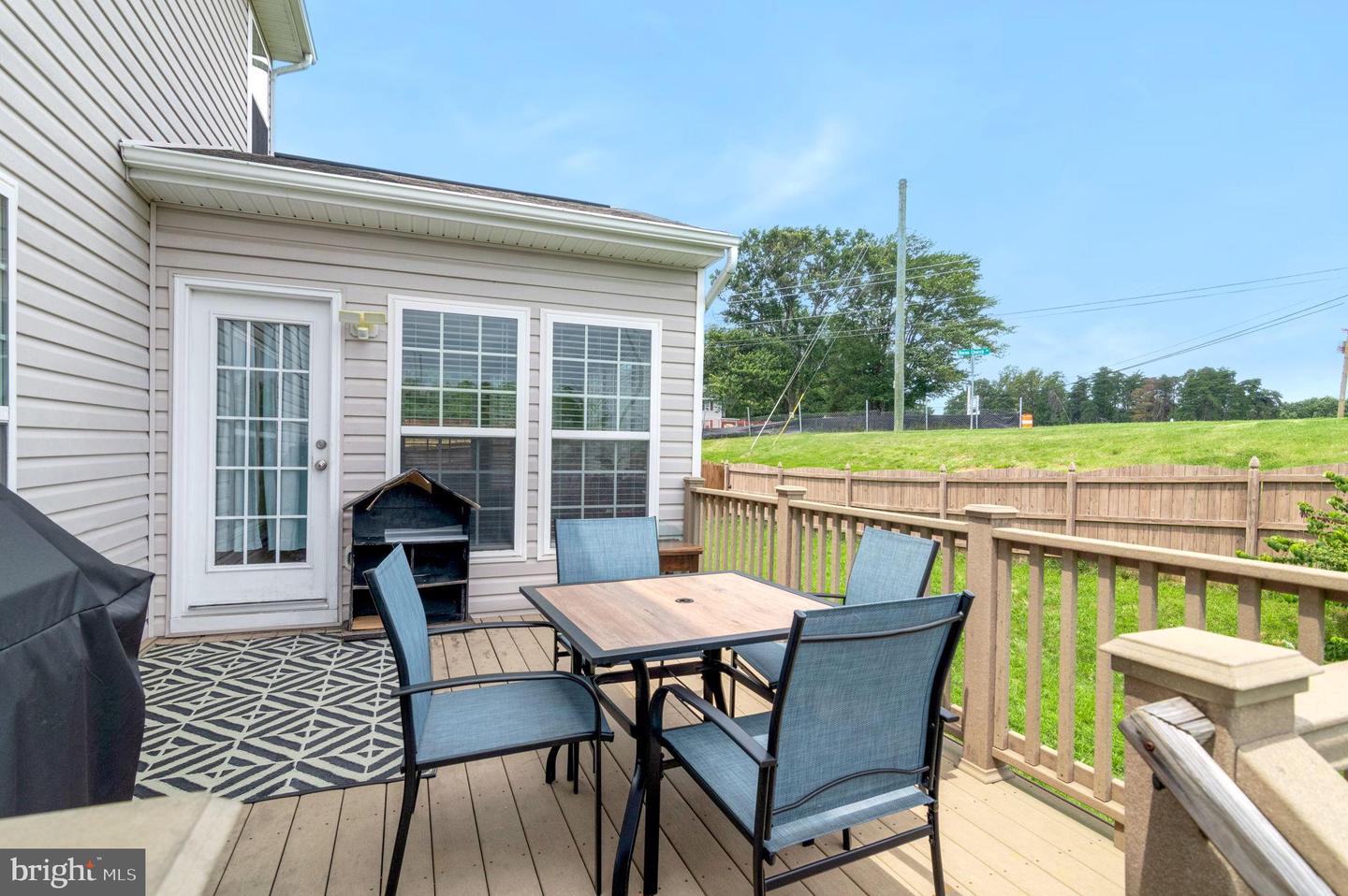 10 MINNIEAR CT, FREDERICKSBURG, Virginia 22406, 4 Bedrooms Bedrooms, 8 Rooms Rooms,3 BathroomsBathrooms,Residential,For sale,10 MINNIEAR CT,VAST2041508 MLS # VAST2041508