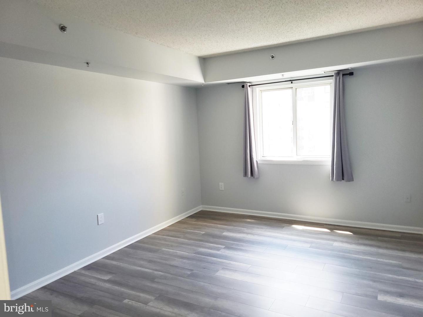 1211 S EADS ST #1203, ARLINGTON, Virginia 22202, 1 Bedroom Bedrooms, ,1 BathroomBathrooms,Residential,For sale,1211 S EADS ST #1203,VAAR2061892 MLS # VAAR2061892