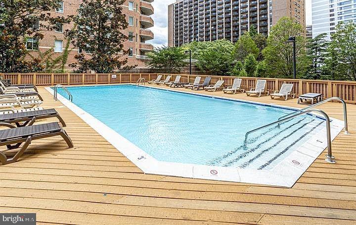 1211 S EADS ST #1203, ARLINGTON, Virginia 22202, 1 Bedroom Bedrooms, ,1 BathroomBathrooms,Residential,For sale,1211 S EADS ST #1203,VAAR2061892 MLS # VAAR2061892