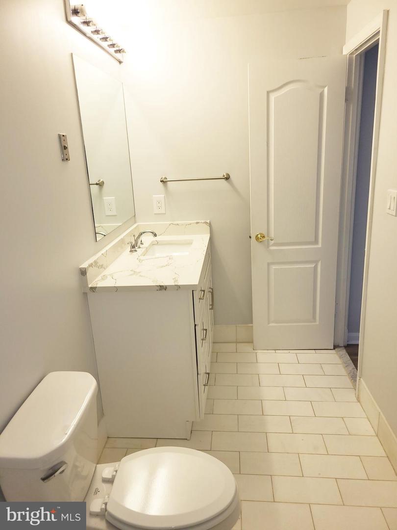 1211 S EADS ST #1203, ARLINGTON, Virginia 22202, 1 Bedroom Bedrooms, ,1 BathroomBathrooms,Residential,For sale,1211 S EADS ST #1203,VAAR2061892 MLS # VAAR2061892