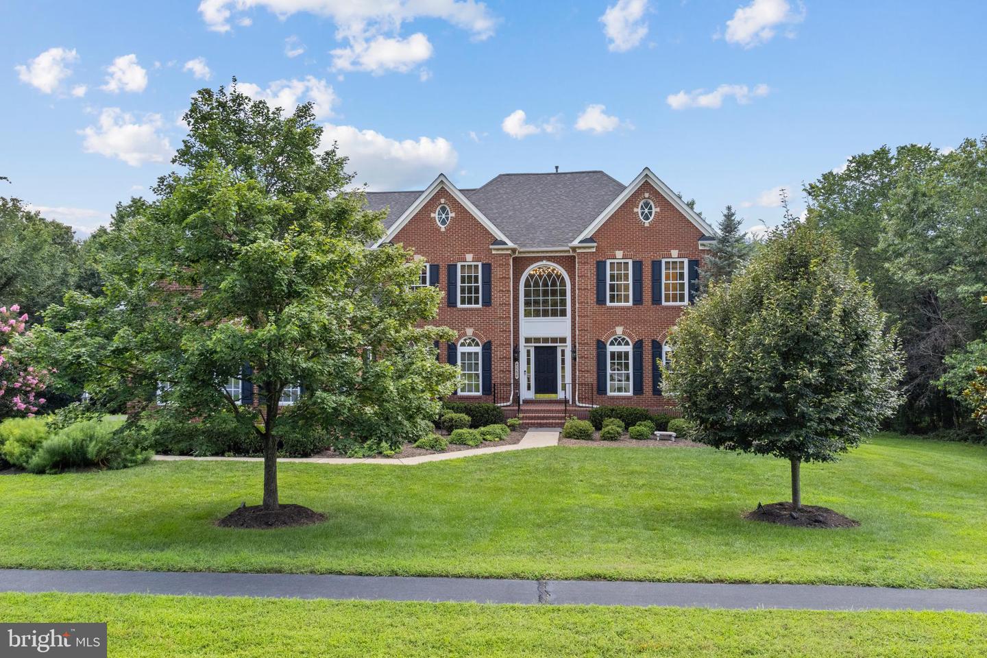 42294 IRON BIT PL, CHANTILLY, Virginia 20152, 5 Bedrooms Bedrooms, ,5 BathroomsBathrooms,Residential,For sale,42294 IRON BIT PL,VALO2103844 MLS # VALO2103844