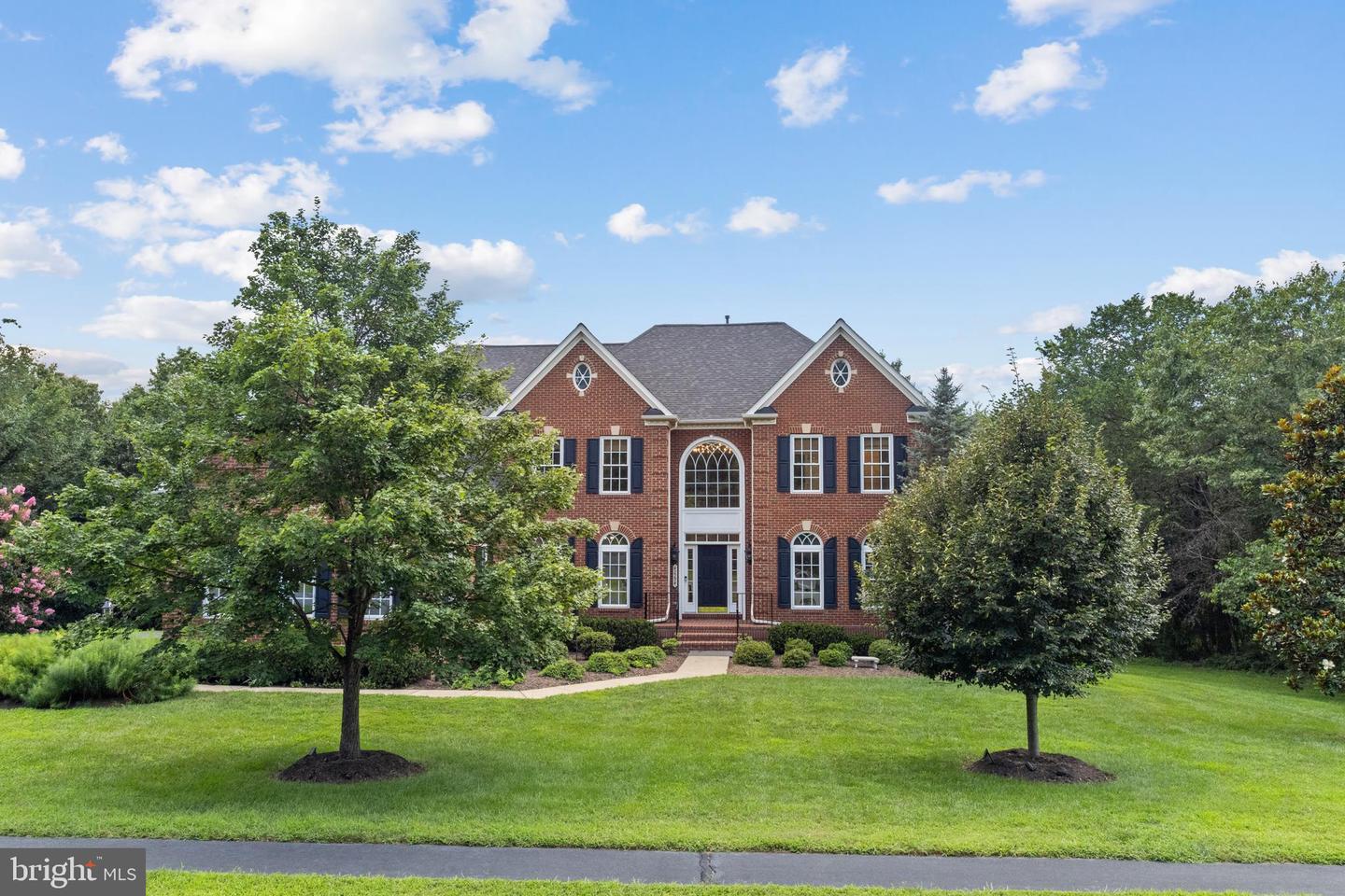 42294 IRON BIT PL, CHANTILLY, Virginia 20152, 5 Bedrooms Bedrooms, ,5 BathroomsBathrooms,Residential,For sale,42294 IRON BIT PL,VALO2103844 MLS # VALO2103844
