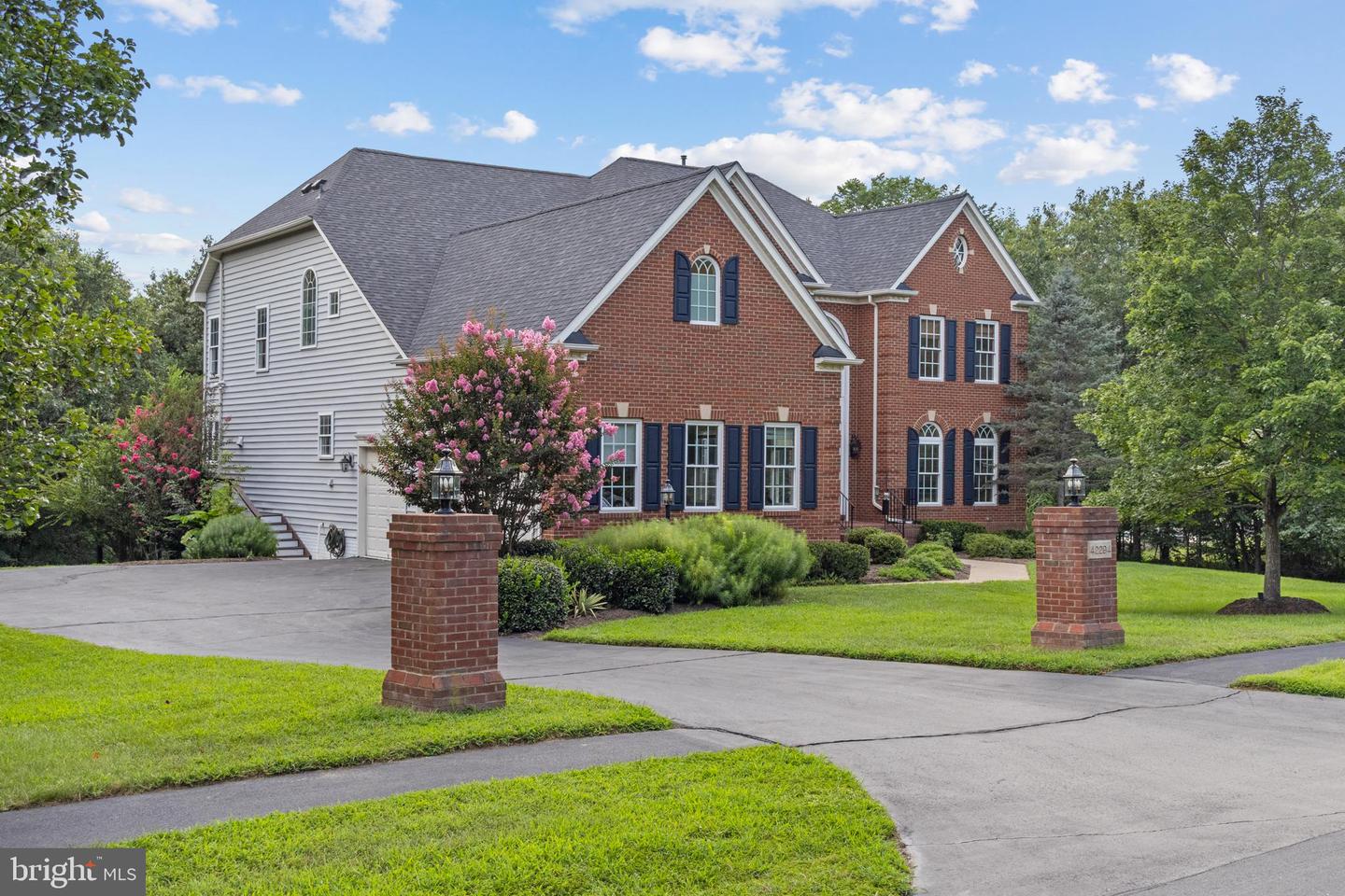 42294 IRON BIT PL, CHANTILLY, Virginia 20152, 5 Bedrooms Bedrooms, ,5 BathroomsBathrooms,Residential,For sale,42294 IRON BIT PL,VALO2103844 MLS # VALO2103844