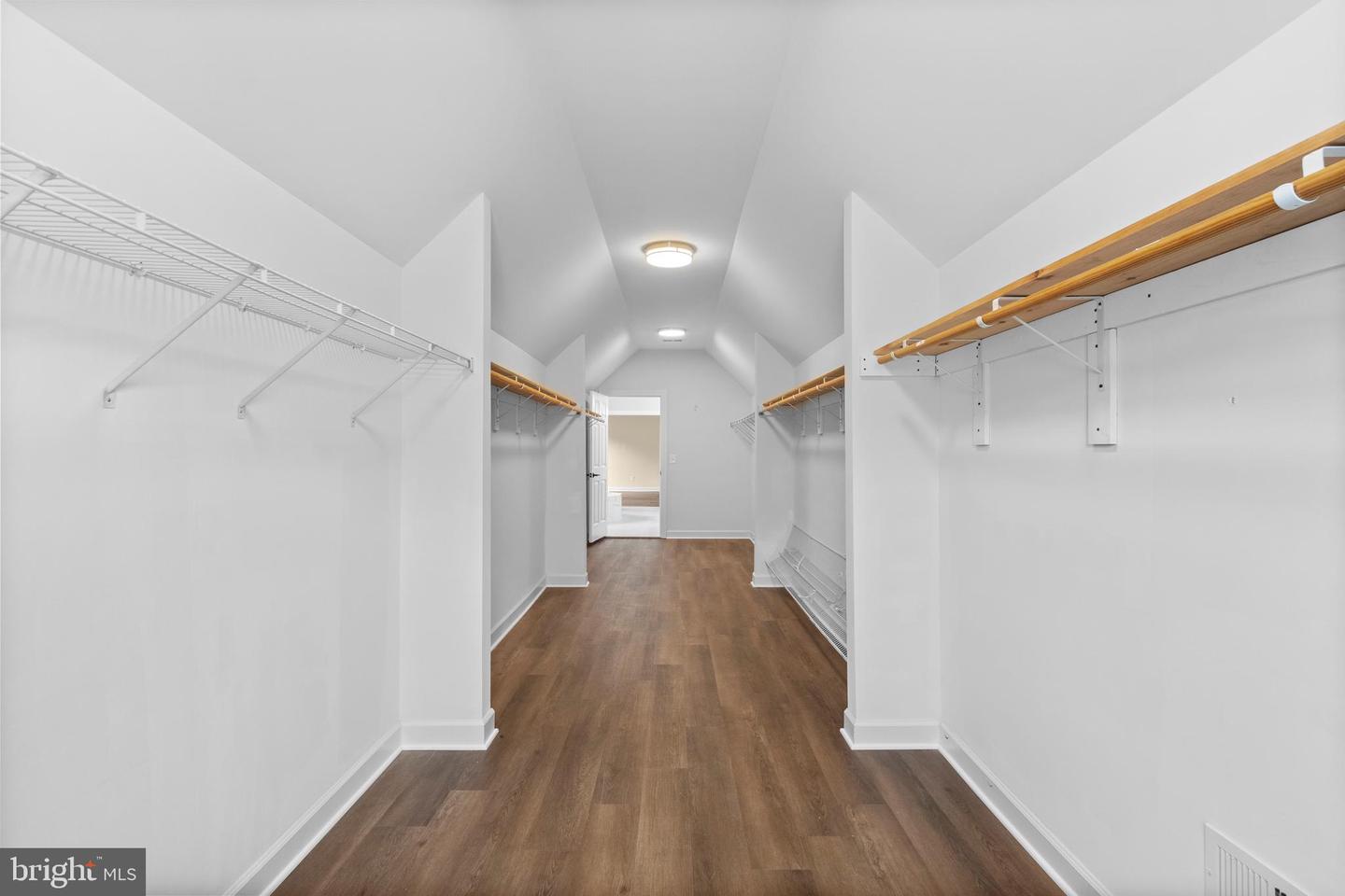 42294 IRON BIT PL, CHANTILLY, Virginia 20152, 5 Bedrooms Bedrooms, ,5 BathroomsBathrooms,Residential,For sale,42294 IRON BIT PL,VALO2103844 MLS # VALO2103844