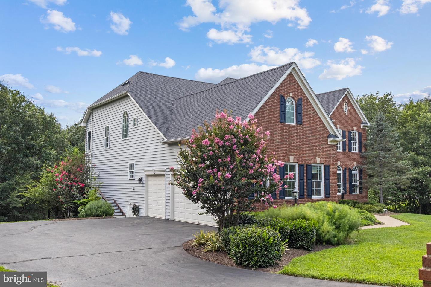 42294 IRON BIT PL, CHANTILLY, Virginia 20152, 5 Bedrooms Bedrooms, ,5 BathroomsBathrooms,Residential,For sale,42294 IRON BIT PL,VALO2103844 MLS # VALO2103844
