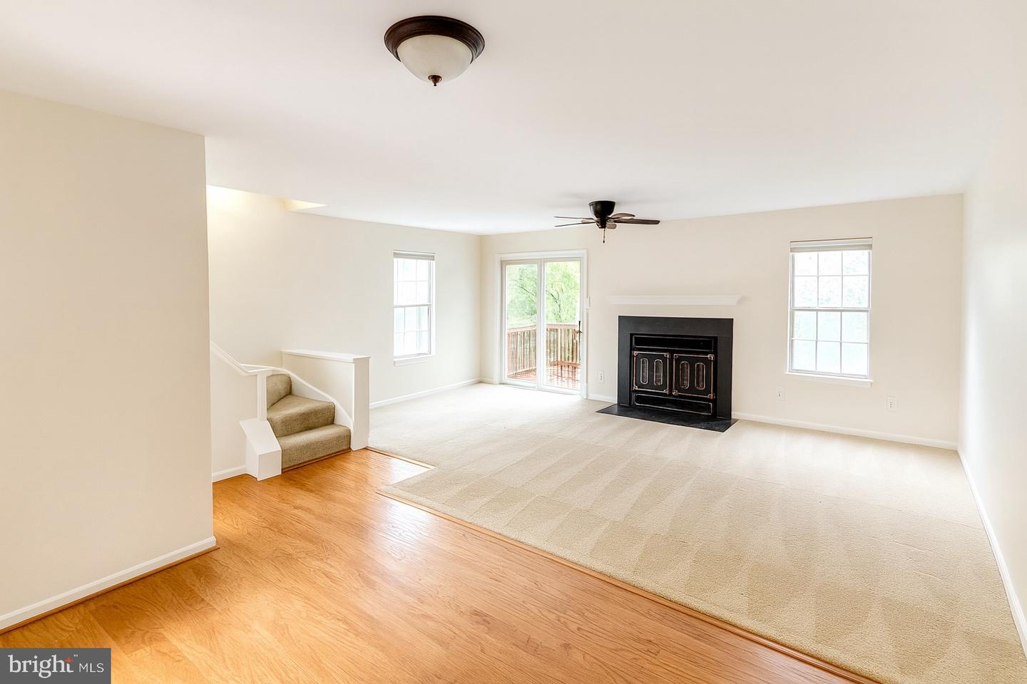 4127 WEEPING WILLOW CT #142-A, CHANTILLY, Virginia 20151, 3 Bedrooms Bedrooms, ,2 BathroomsBathrooms,Residential,For sale,4127 WEEPING WILLOW CT #142-A,VAFX2259280 MLS # VAFX2259280