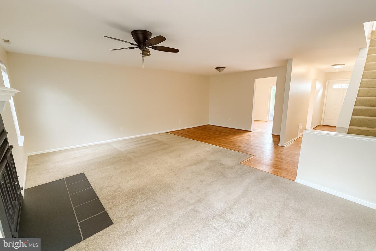 4127 WEEPING WILLOW CT #142-A, CHANTILLY, Virginia 20151, 3 Bedrooms Bedrooms, ,2 BathroomsBathrooms,Residential,For sale,4127 WEEPING WILLOW CT #142-A,VAFX2259280 MLS # VAFX2259280