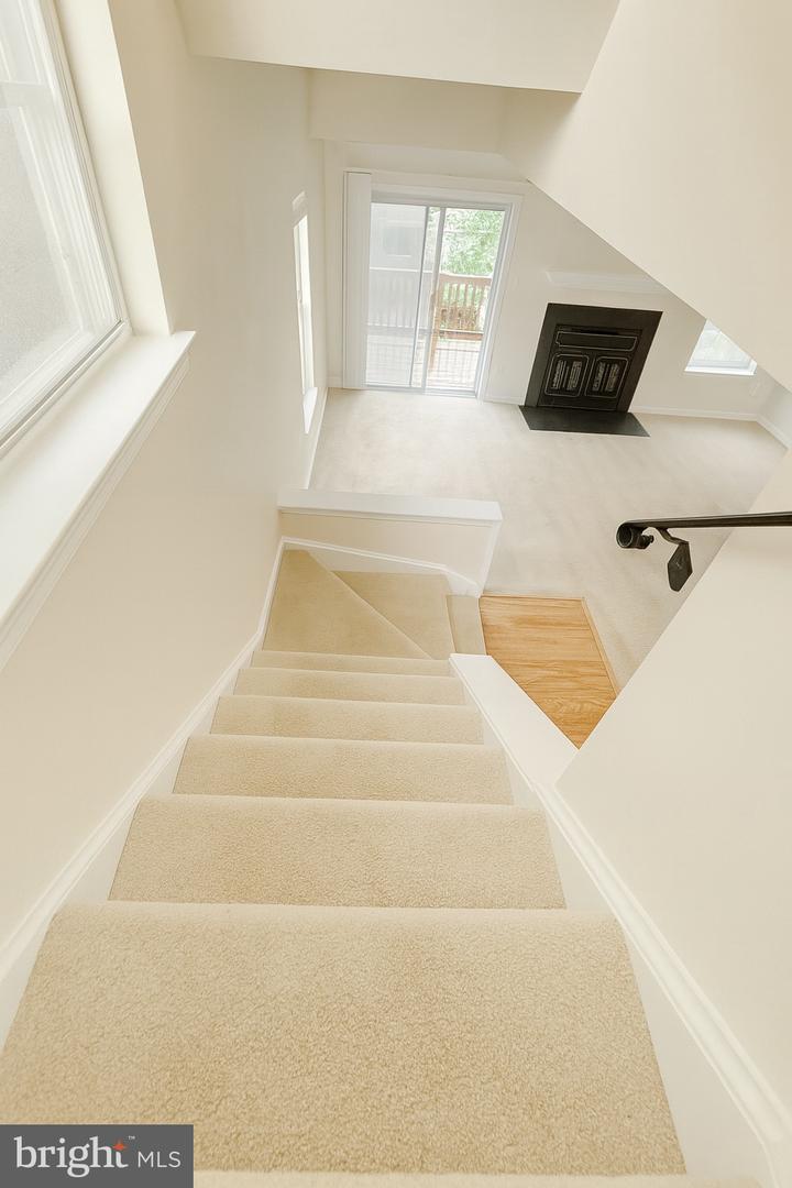 4127 WEEPING WILLOW CT #142-A, CHANTILLY, Virginia 20151, 3 Bedrooms Bedrooms, ,2 BathroomsBathrooms,Residential,For sale,4127 WEEPING WILLOW CT #142-A,VAFX2259280 MLS # VAFX2259280