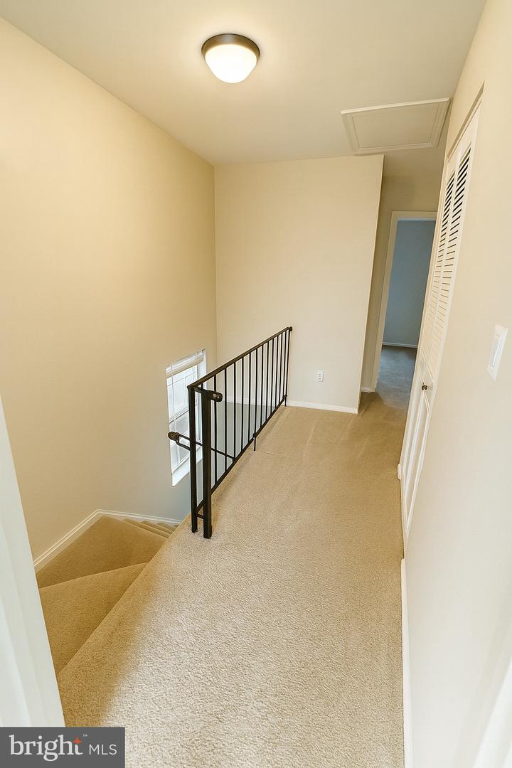 4127 WEEPING WILLOW CT #142-A, CHANTILLY, Virginia 20151, 3 Bedrooms Bedrooms, ,2 BathroomsBathrooms,Residential,For sale,4127 WEEPING WILLOW CT #142-A,VAFX2259280 MLS # VAFX2259280