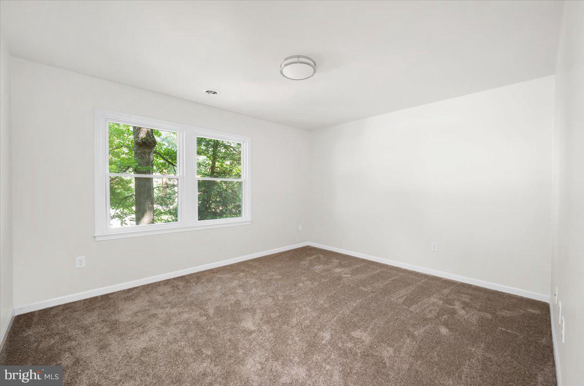 11816 RUTHERFORD DR, FREDERICKSBURG, Virginia 22407, 3 Bedrooms Bedrooms, ,2 BathroomsBathrooms,Residential,For sale,11816 RUTHERFORD DR,VASP2035222 MLS # VASP2035222