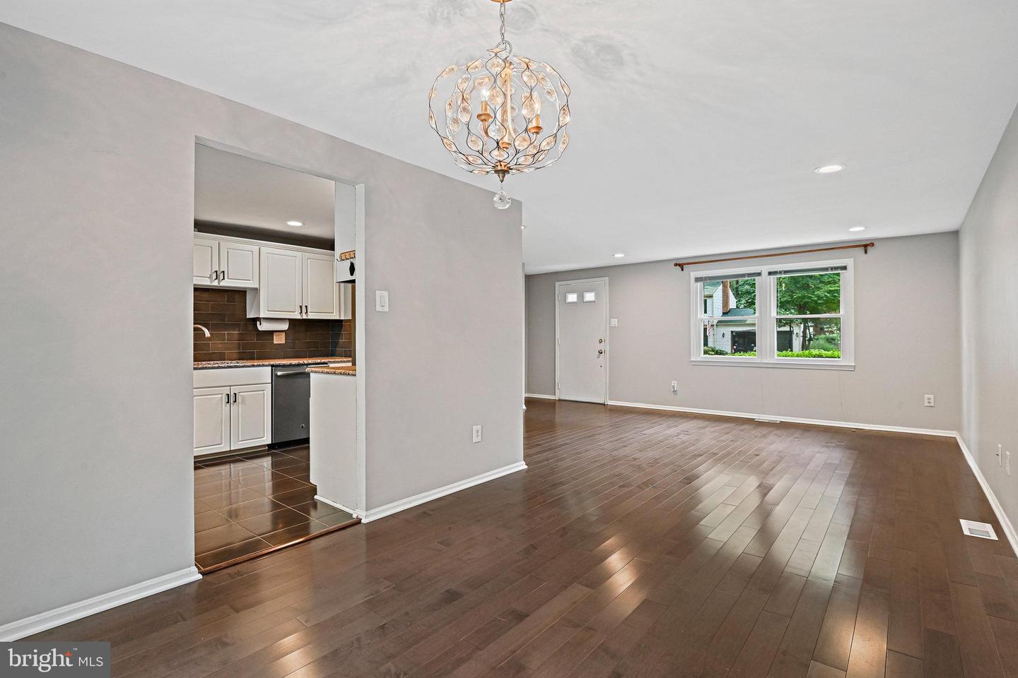 12706 SAYLERS CREEK LN, HERNDON, Virginia 20170, 4 Bedrooms Bedrooms, 8 Rooms Rooms,2 BathroomsBathrooms,Residential,For sale,12706 SAYLERS CREEK LN,VAFX2259064 MLS # VAFX2259064