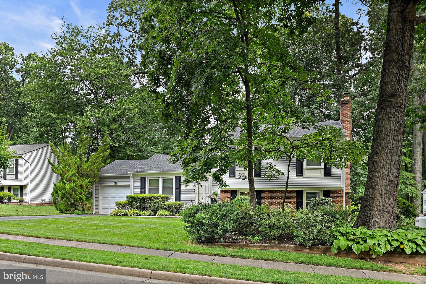 12706 SAYLERS CREEK LN, HERNDON, Virginia 20170, 4 Bedrooms Bedrooms, 8 Rooms Rooms,2 BathroomsBathrooms,Residential,For sale,12706 SAYLERS CREEK LN,VAFX2259064 MLS # VAFX2259064