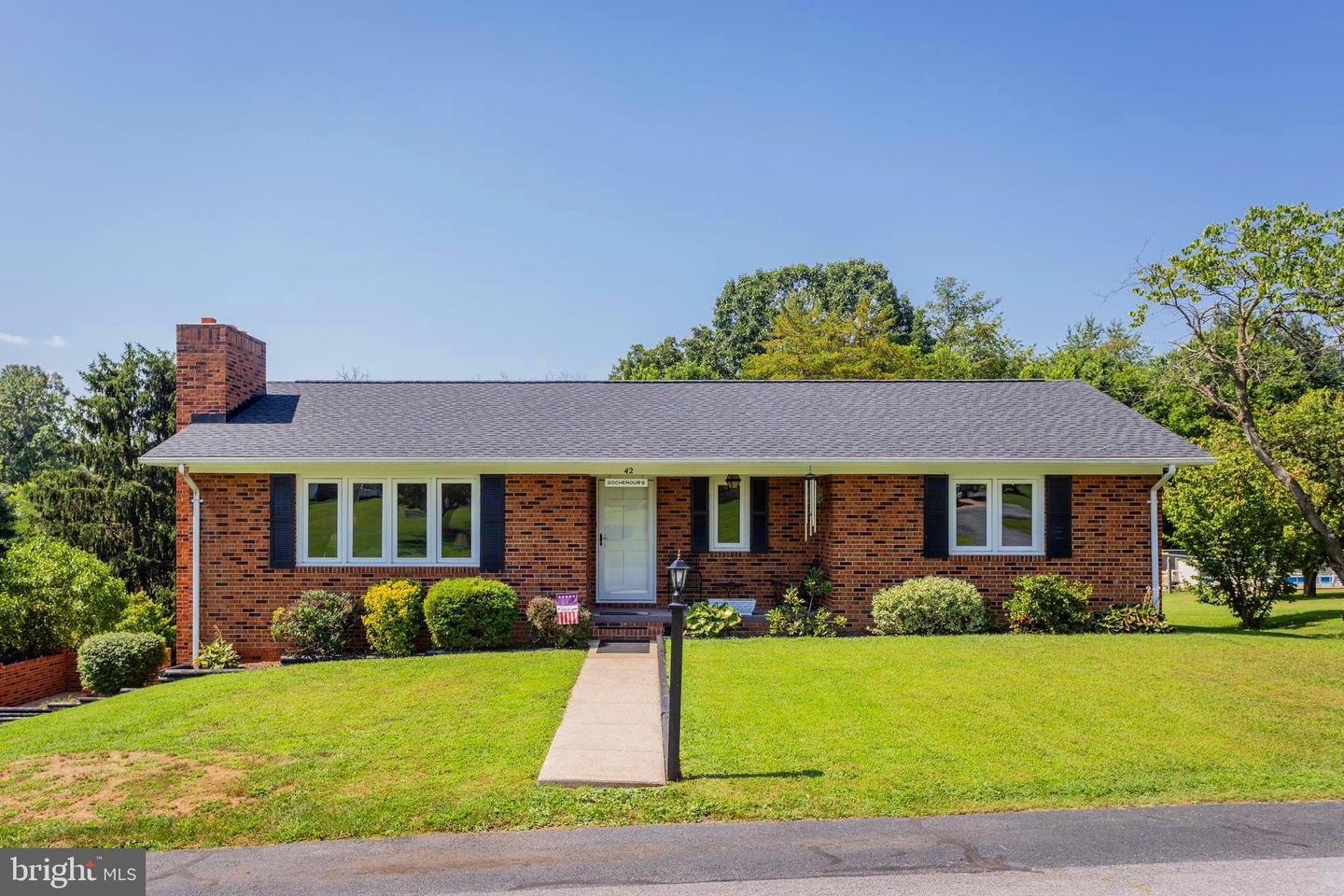 42 OAKCREST DR, LURAY, Virginia 22835, 3 Bedrooms Bedrooms, ,2 BathroomsBathrooms,Residential,For sale,42 OAKCREST DR,VAPA2005224 MLS # VAPA2005224