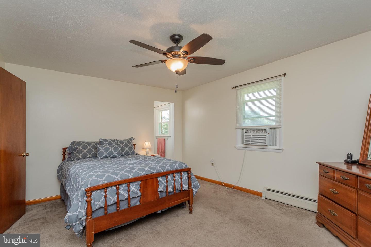42 OAKCREST DR, LURAY, Virginia 22835, 3 Bedrooms Bedrooms, ,2 BathroomsBathrooms,Residential,For sale,42 OAKCREST DR,VAPA2005224 MLS # VAPA2005224